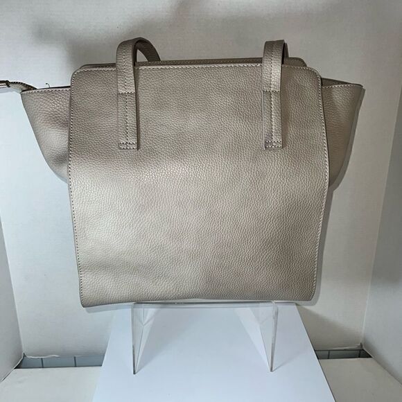 Steve Madden Tote - Picture 2 of 7